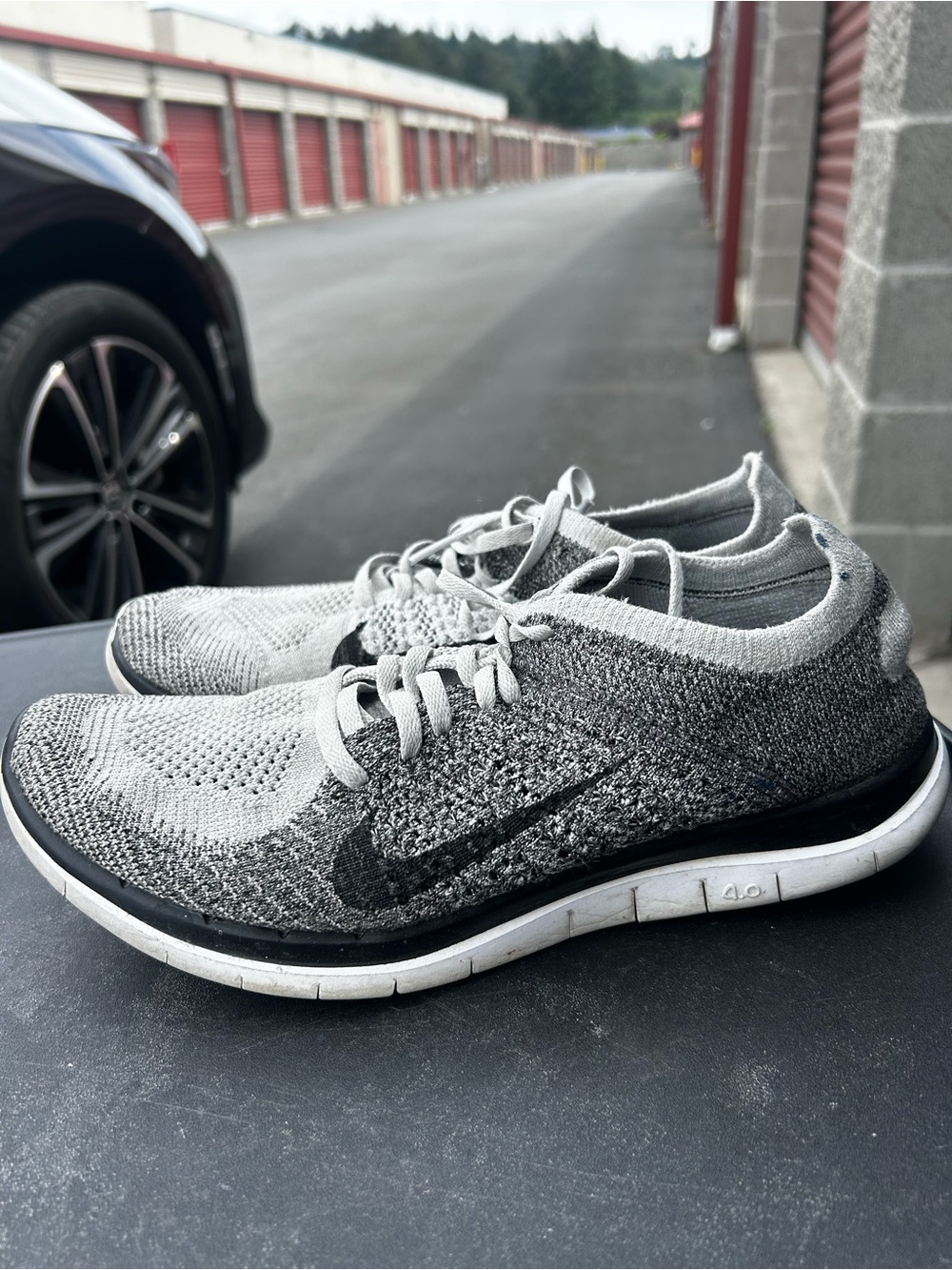 Nike Free 4.0 Flyknit Unisex’s Grey and Black Knit Running Sneakers Size 9.5,W11